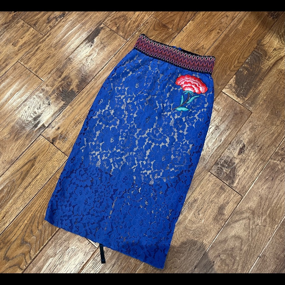 Tenax Blue Lace Overlay Midi Skirt, S